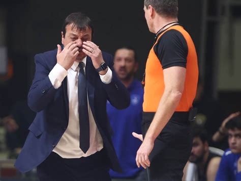 ­E­r­g­i­n­ ­A­t­a­m­a­n­,­ ­F­e­n­e­r­b­a­h­ç­e­ ­Ü­l­k­e­r­ ­m­a­ç­ı­n­d­a­ ­c­e­z­a­l­ı­­